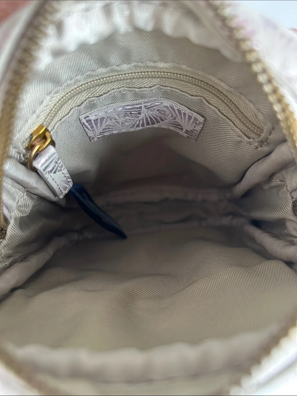 NWT American Leather Co. Cleveland Mini Leather Crossbody Bag in Lavender Skies